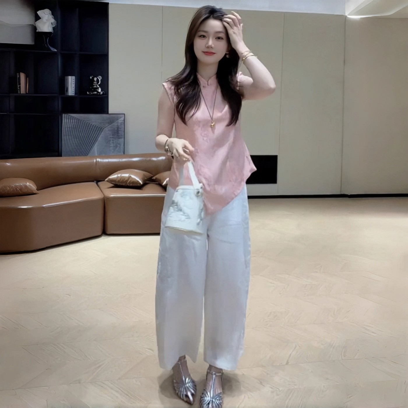 新中式国风套装女夏天2025新款小个子超火不规则衬衫阔腿裤两件套 - 图1