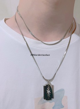 钛钢双层火焰刀片吊坠项链新品