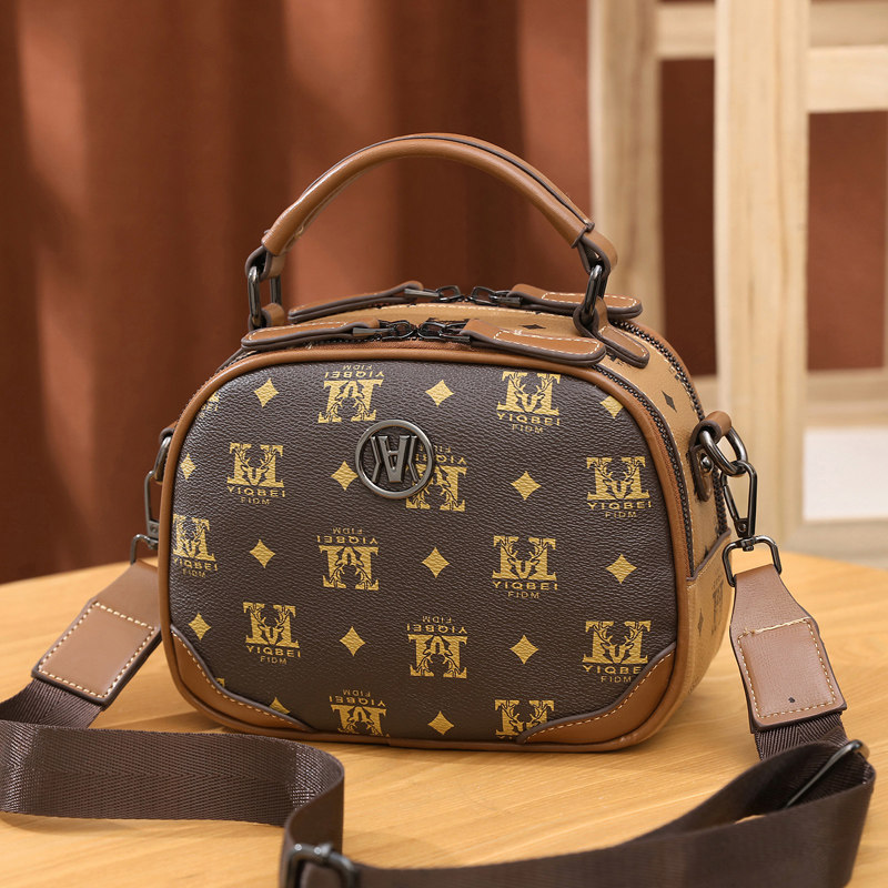 今年流行高级感2023新款百搭斜挎包 欧帝驰女士包袋