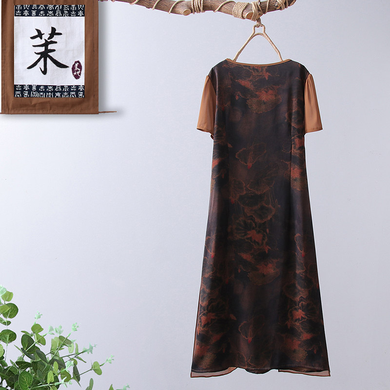  茉她女装中老年女装