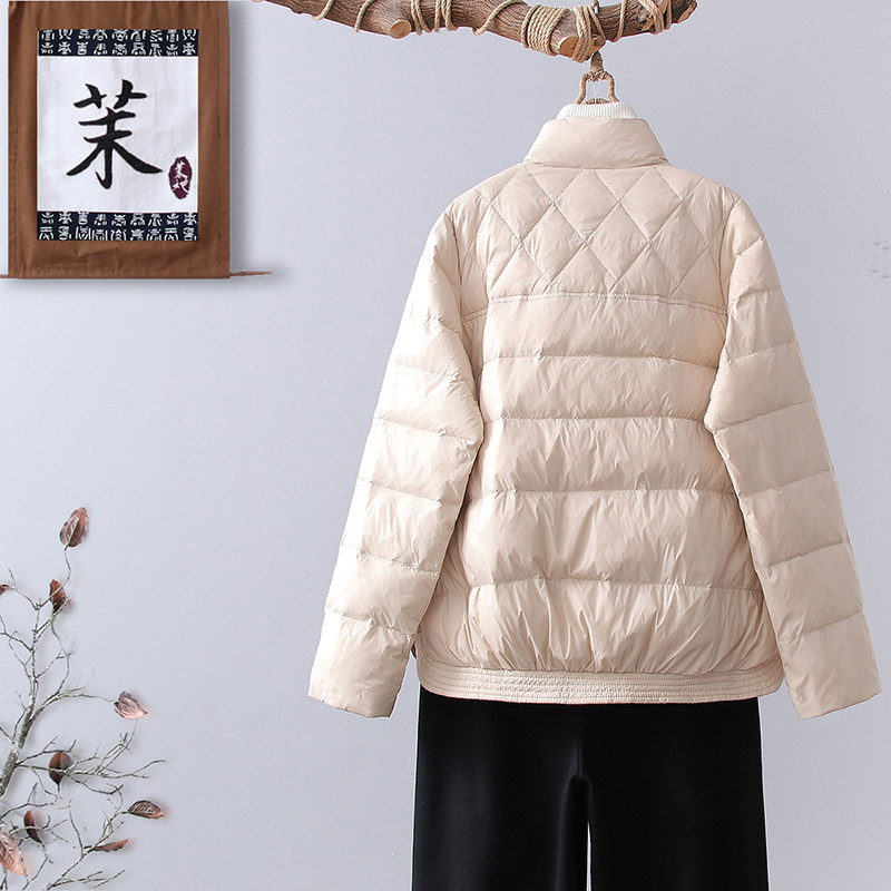  茉她女装中老年女装