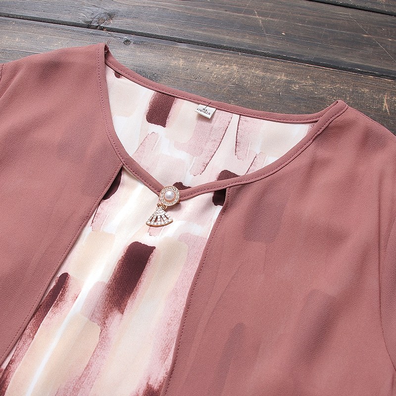  茉她女装中老年女装