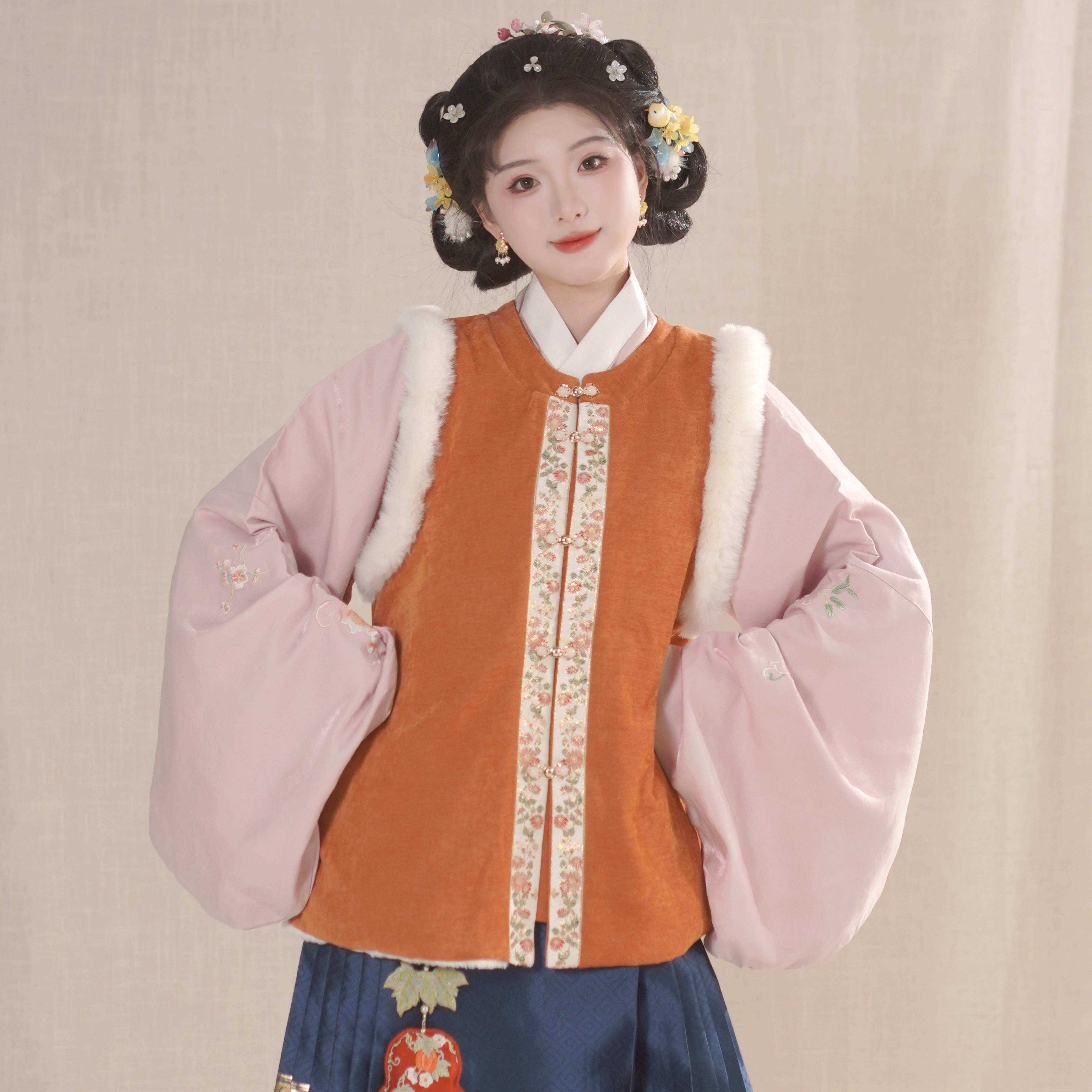 汉墨记汉服胡萝卜明制加绒织金眉子破肩圆领对襟比甲带口袋秋冬季,淘宝优惠券,粉丝福利购,淘宝优惠卷