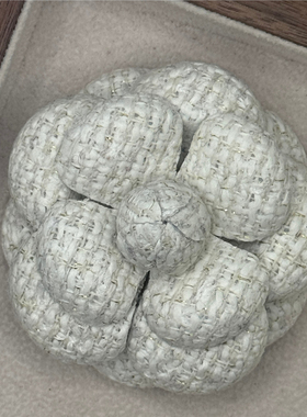 6.6cm 山茶花胸针女高档小香风布艺粗花呢胸花加别针复古春夏配饰