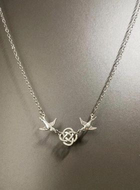 清冷感满钻银色几何交叉项链女简约时尚气质轻奢高级感麻花锁骨链