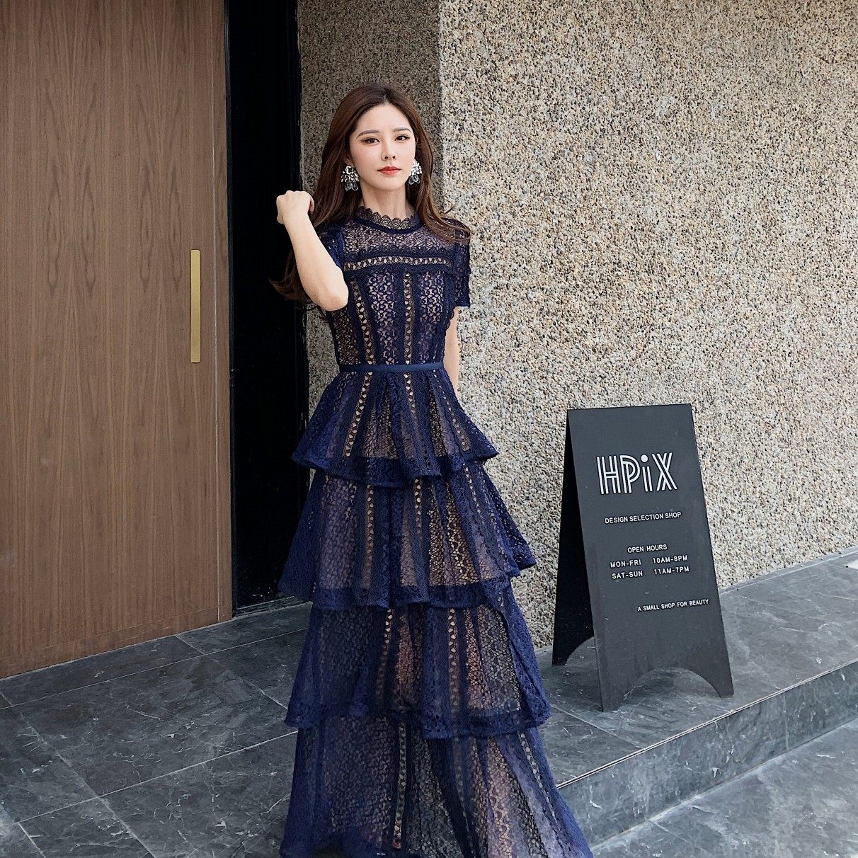 蛋糕长裙子女2026新款气质英伦风精致蕾丝藏蓝色短袖连衣裙晚礼服