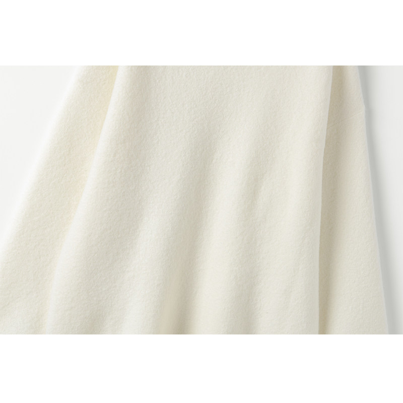 简直爱了~乳白色廓形圆领密织毛衣A字短裤羊绒套装女2025秋冬新款,淘宝优惠券,粉丝福利购,淘宝优惠卷