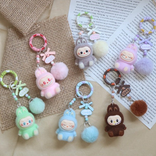 可爱迷你labubu坐姿植绒拉布布包包情侣汽车钥匙扣装饰挂件手机链 - 图3