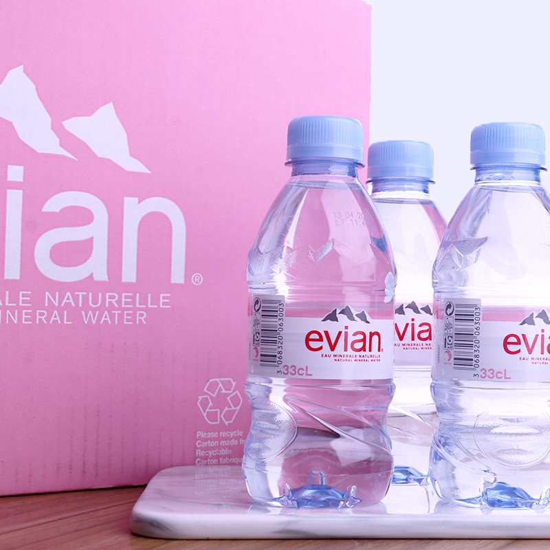 法国进口evian依云天然矿泉水330ml英文版塑料瓶高端饮用矿泉水 - 图0