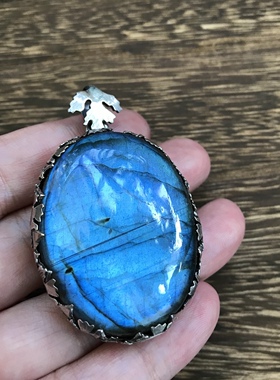 凉玥 尼泊尔手工精工掐丝大树叶包边蓝光强拉长石925纯银吊坠光满