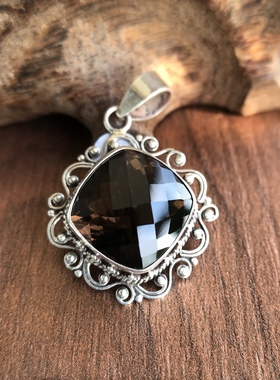 尼泊尔黄水晶紫水晶柠檬晶月光石茶晶粉晶绿松石葡萄石925银吊坠