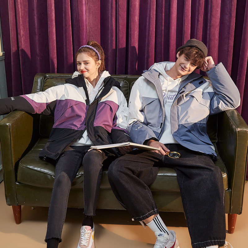 唐狮2020冬季新款情侣装连帽羽绒服 唐狮天悦羽绒服