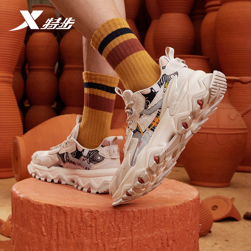 特步山海系列冶陶休闲鞋2023男鞋