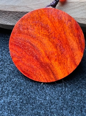 小叶紫檀八骏马吊坠红木马挂件生肖马项链八马全图木马无事牌定制