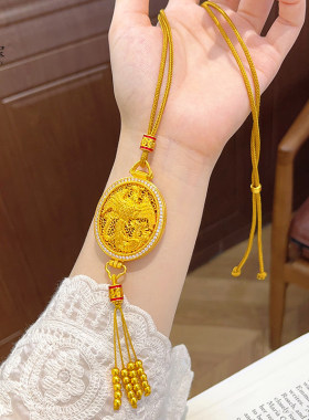 金店同款錾刻沙金点钻凤毛衣链