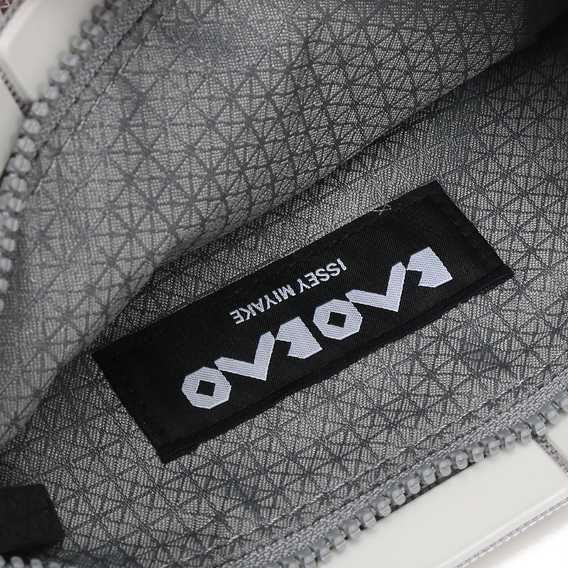 issey miyake女士pvc化妆包 珍品网女士包袋