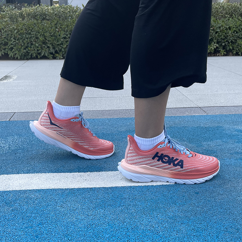 HOKA ONEONE 马赫 MACH 5减震 专业 缓冲 轻量马拉松长跑女跑步鞋 - 图0