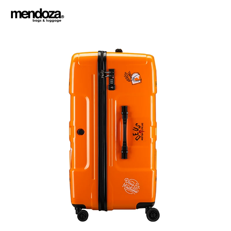 Capacious universal suitcase with zipper, 23 inch