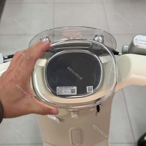 适用雅迪Q17/麦芒/毛豆电动车仪表防水罩膜盖后视镜脚垫改装配件 - 图1