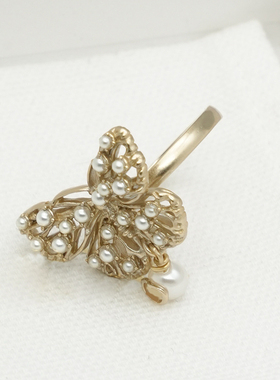 2025年高端富贵花轻奢小众高级感珍珠夸张金色镂空立体蝴蝶戒指女