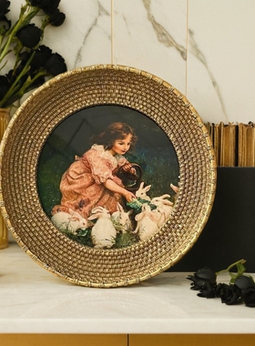 美法式古典复古花纹圆形人物轻奢画框客厅卧室桌面摆件油画装饰画