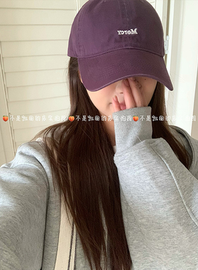素颜也美丽！ju显白红色棒球帽