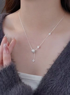 小蛮腰四叶草项链女款新款爆款简约颈链设计高级感轻奢小众锁骨链