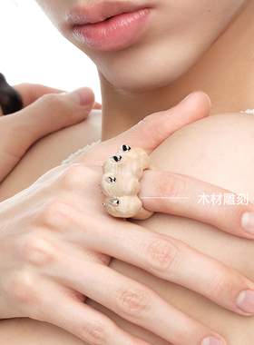 木质熊掌戒指设计师新品