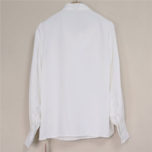 Yigue/亦谷春季白色灯笼袖衬衣气质v领系带蝴蝶结衬衫50817L1001