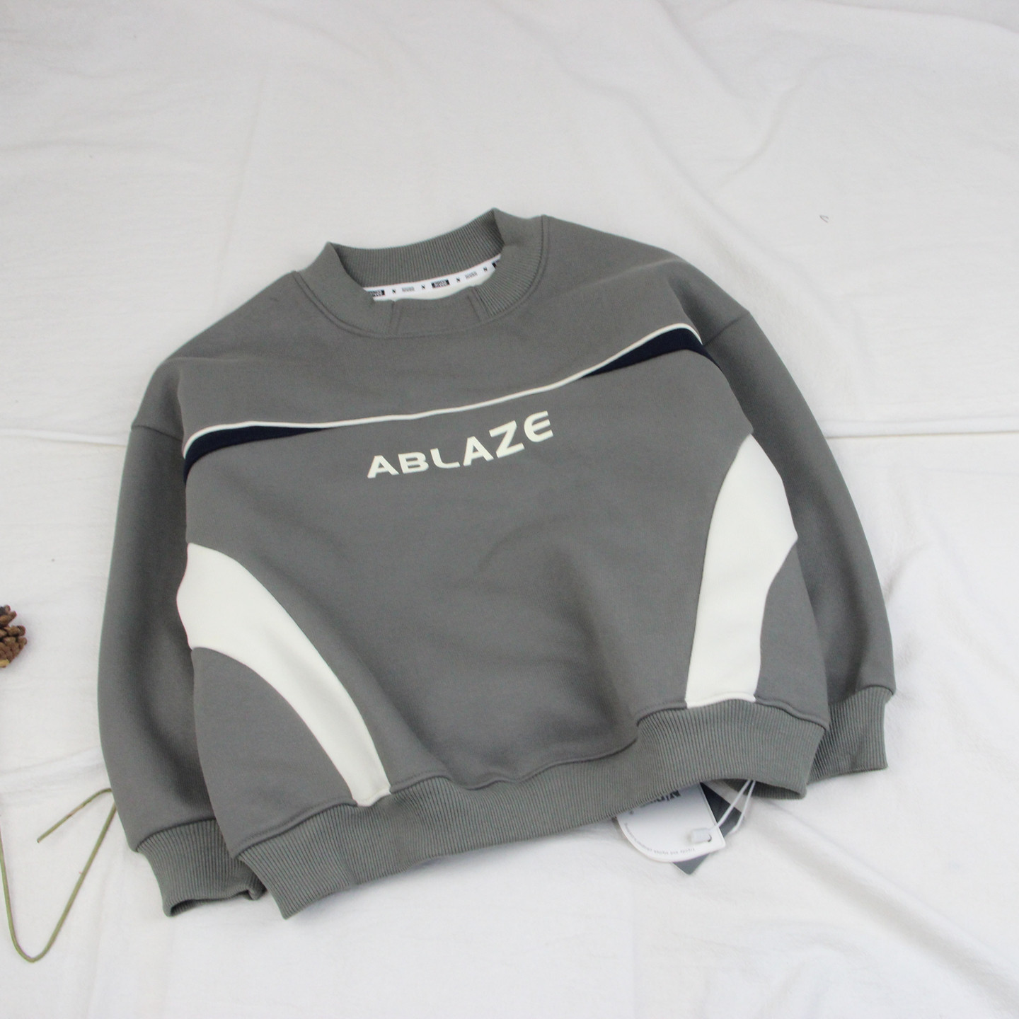 76005牛家一体绒卫衣童装秋冬款男女童拼色加绒套头衫中大童,淘宝优惠券,粉丝福利购,淘宝优惠卷