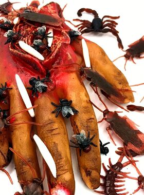 50pcs Realistic Bugs Funny Toy Fake Cockroach Novelty Insect