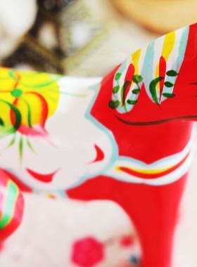 瑞典达拉红木马大小一套家居装饰