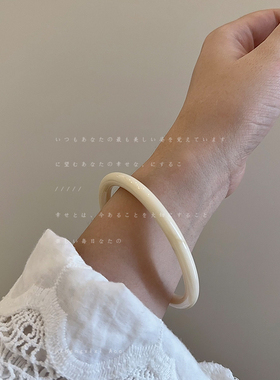 法式复古琥珀色纹理树脂手镯女轻奢优雅简约个性气质百搭手环手饰