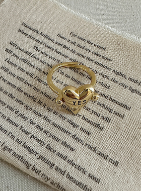 爱心字母光面金属戒指女小众设计感优雅轻奢简约时尚百搭指环戒子