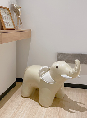 搬新家实用客厅摆件大象动物坐凳