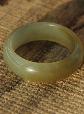 王实斋珠宝/新疆和田玉糖白玉19.2mm戒指手饰天然油润度好H288