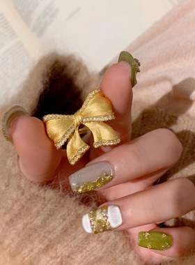 黄金色戒指新中式复古戒指