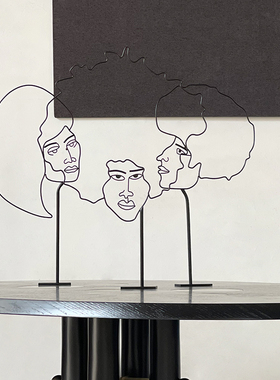 研舍摩登创意现代简约设计金属糖人物摆件装饰玄关桌面电视柜摆放