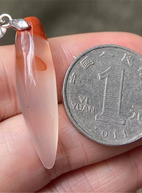 天然川料南红玛瑙小辣椒吊坠雕件 冰飘玉石雕刻挂饰项坠925银扣
