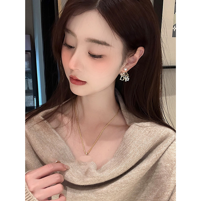 巴黎【设计师】珍珠耳环韦雪同款镂空耳钉小众高级感轻奢银针耳饰,淘宝优惠券,粉丝福利购,淘宝优惠卷