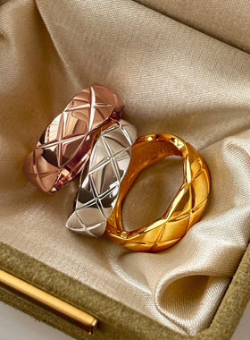 小香风玫瑰金银色叠戴菱格纹戒指