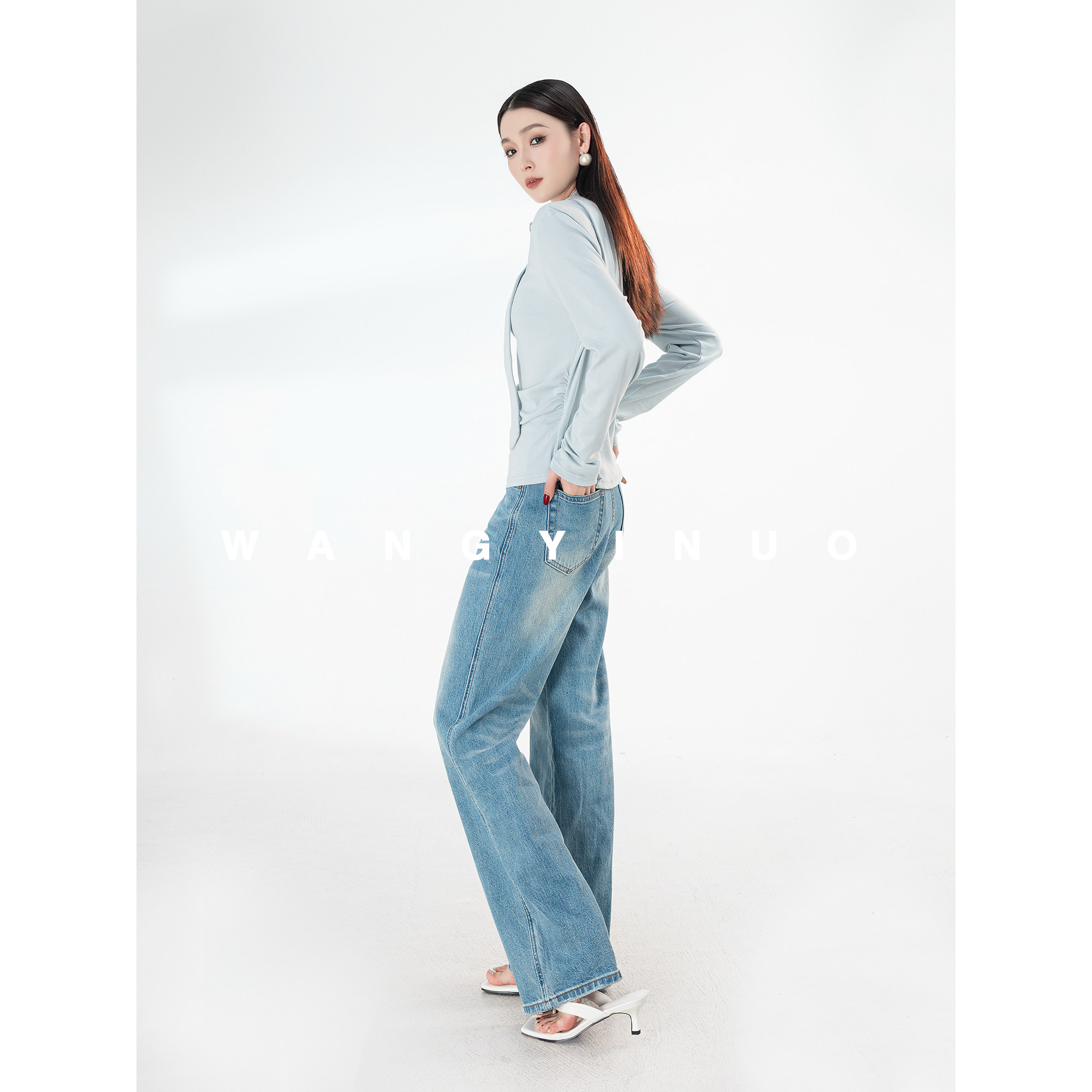 MD依诺【层次魅力】2026春季款时尚百搭设计师减龄高腰休闲牛仔裤,淘宝优惠券,粉丝福利购,淘宝优惠卷