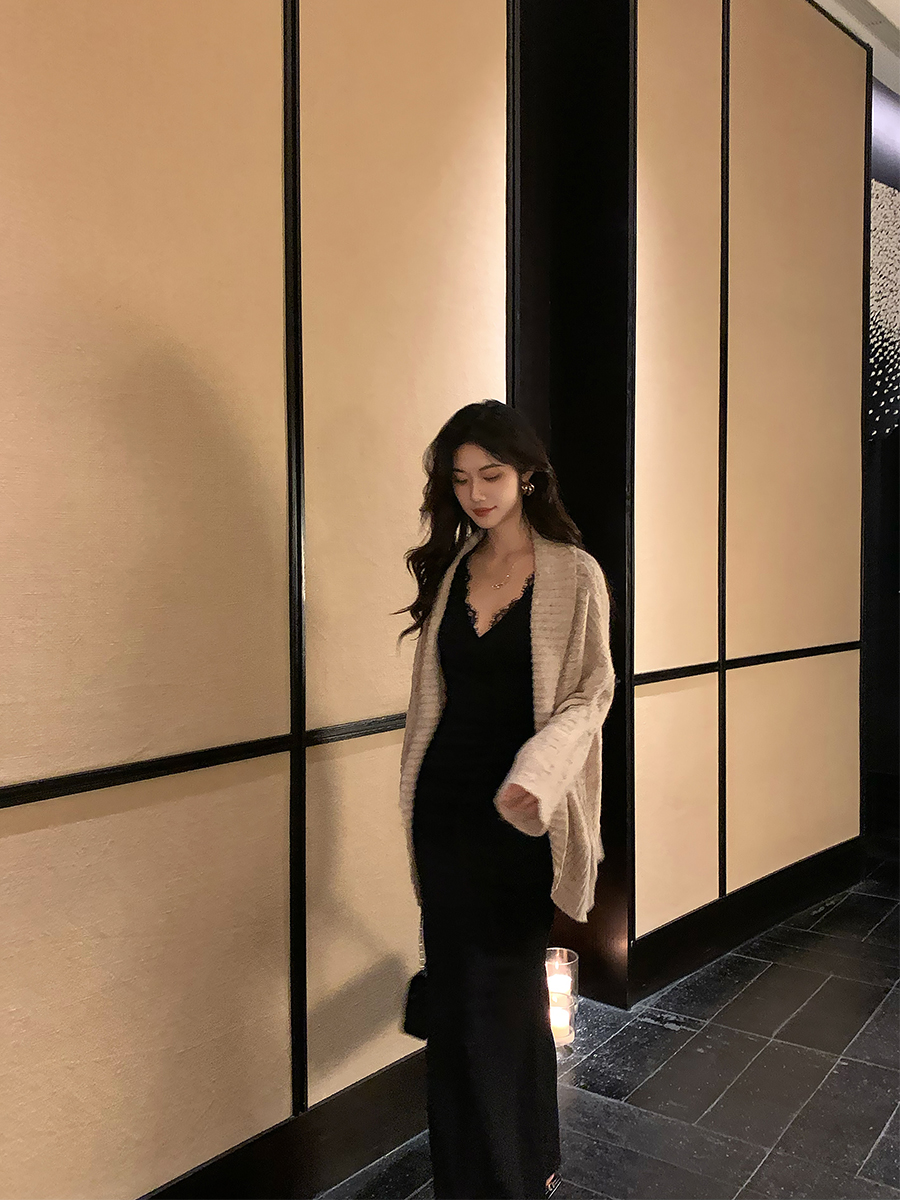 Norain不下雨 气质百搭蕾丝花边长袖鱼尾连衣裙女秋冬修身包臀裙 - 图1