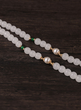 新中式古风斜挎项链女复古百搭高级感串珠浅绿色流苏马面裙配饰女