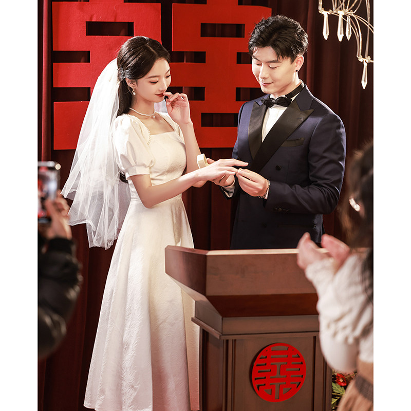 白色小礼服2023新款轻婚纱连衣裙 菲麦司礼服/晚装