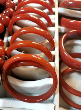 女镯子天然红玛瑙贵妃手镯复古本命年手镯扁圆手镯玉镯子红色手镯