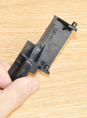 适用格兰仕微波炉配件开门按钮 门撑杆 内开关 D70D20CTP-D6/C6