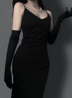 天鹅古堡赫本同款缎面打版礼服