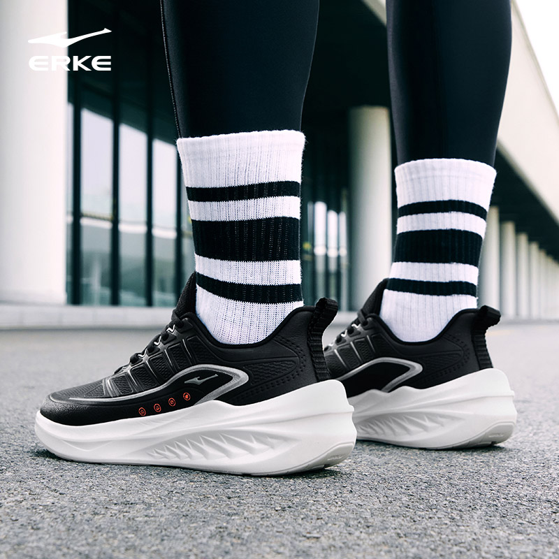 鸿星尔克运动鞋飞梭男鞋新款缓震回弹跑鞋男子耐磨防泼水跑步鞋子