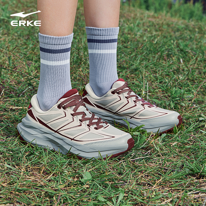 鸿星尔克阡陌女徒步鞋秋冬新款增高休闲鞋越野防滑户外运动登山鞋